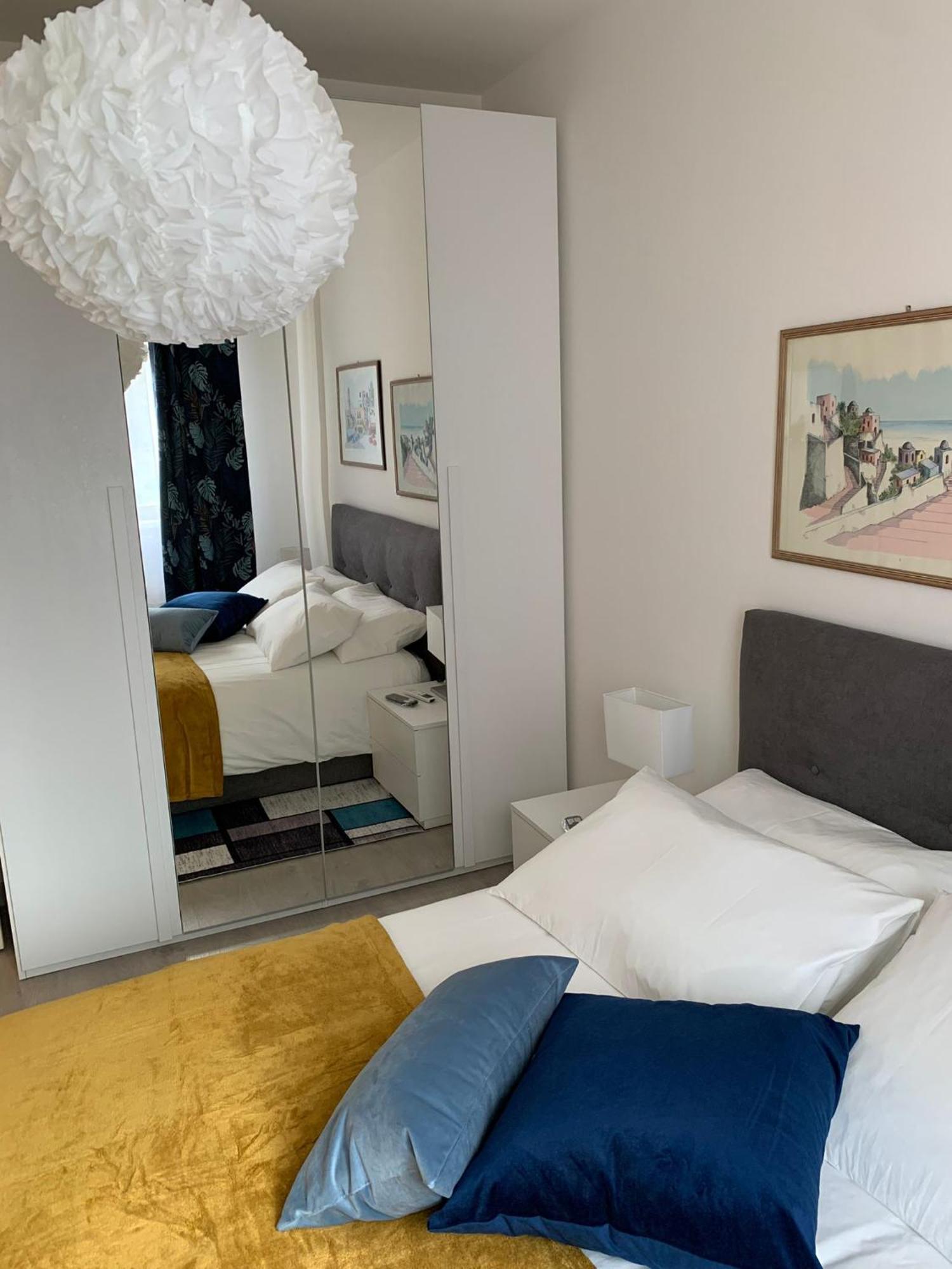 Albachiara Termini Apartment แตร์มินิ อิเมเรเซ ภายนอก รูปภาพ
